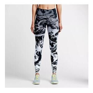 Nike Dri-FIT Marble Print Leggings M Streetstyle Activewear